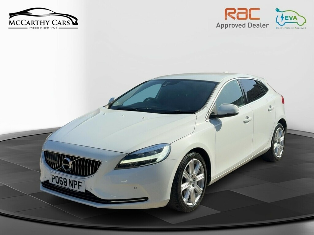 Volvo V40 T3 Inscription White