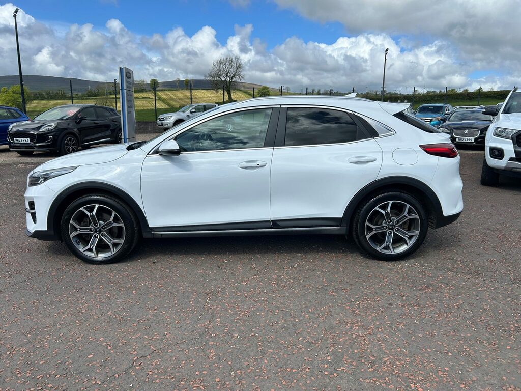 Kia Xceed 1.6 Crdi 48V Isg White #4