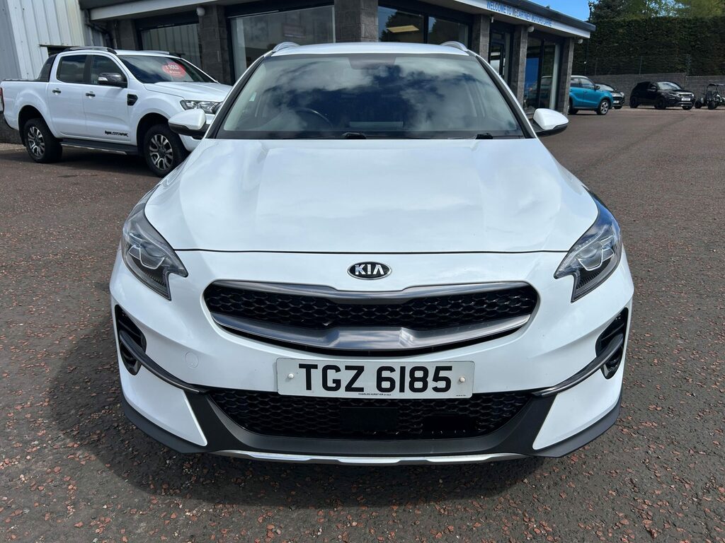 Kia Xceed 1.6 Crdi 48V Isg White #2