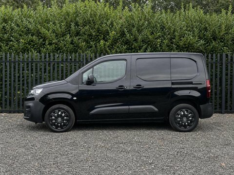 Citroen Berlingo 1.5 Bluehdi 1000 SM23OOE Black #5