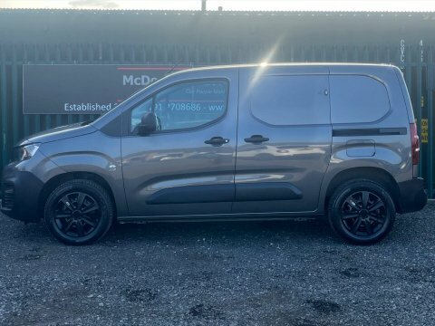 Peugeot Partner Bluehdi Professional Premium Grey #2