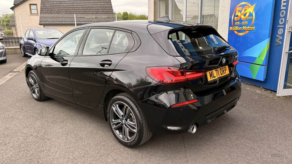 BMW 1 Series 118I 136 Sport Step ML71ORP Black #3