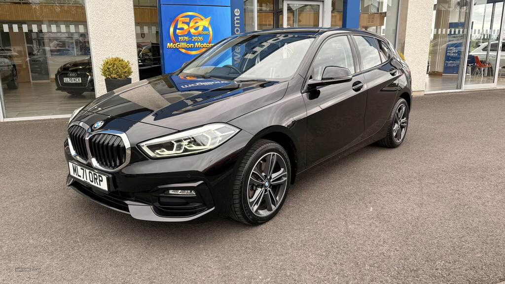 BMW 1 Series 118I 136 Sport Step ML71ORP Black #2
