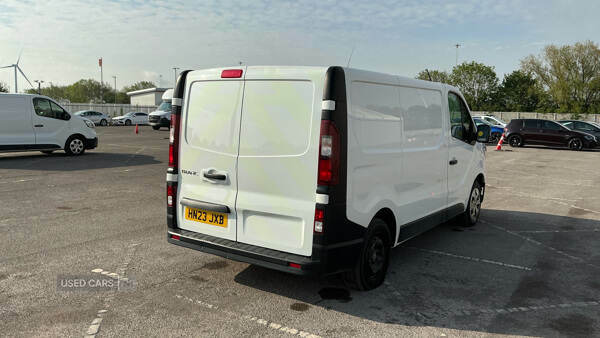 Renault Trafic Sl28 Blue Dci 130 Business Van HN23JXB White #4