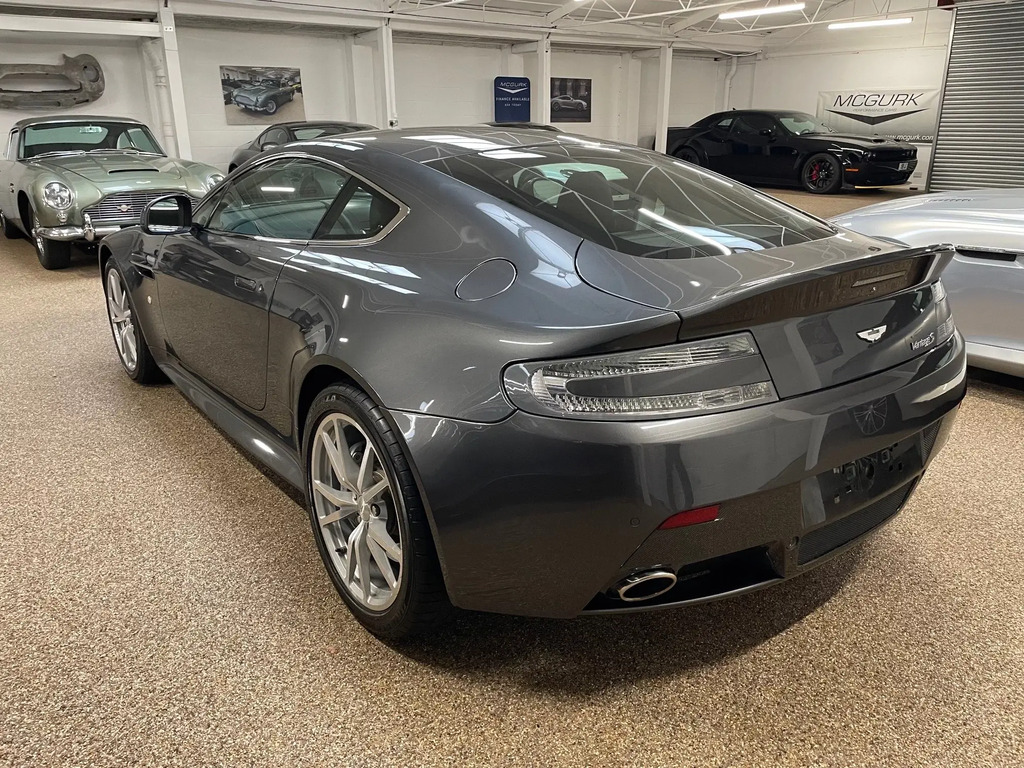 Aston Martin Vantage S #3