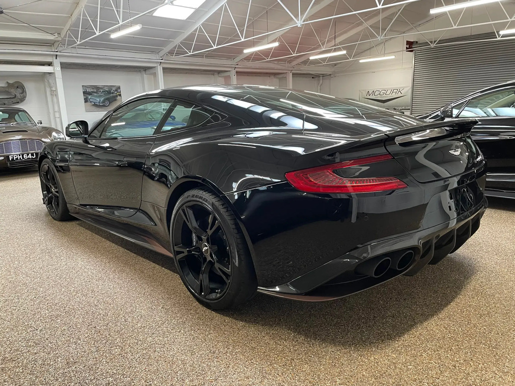 Aston Martin Vanquish   #4
