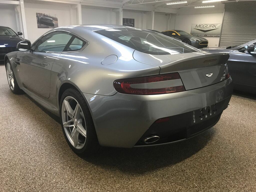 Aston Martin Vantage V8 Black #4
