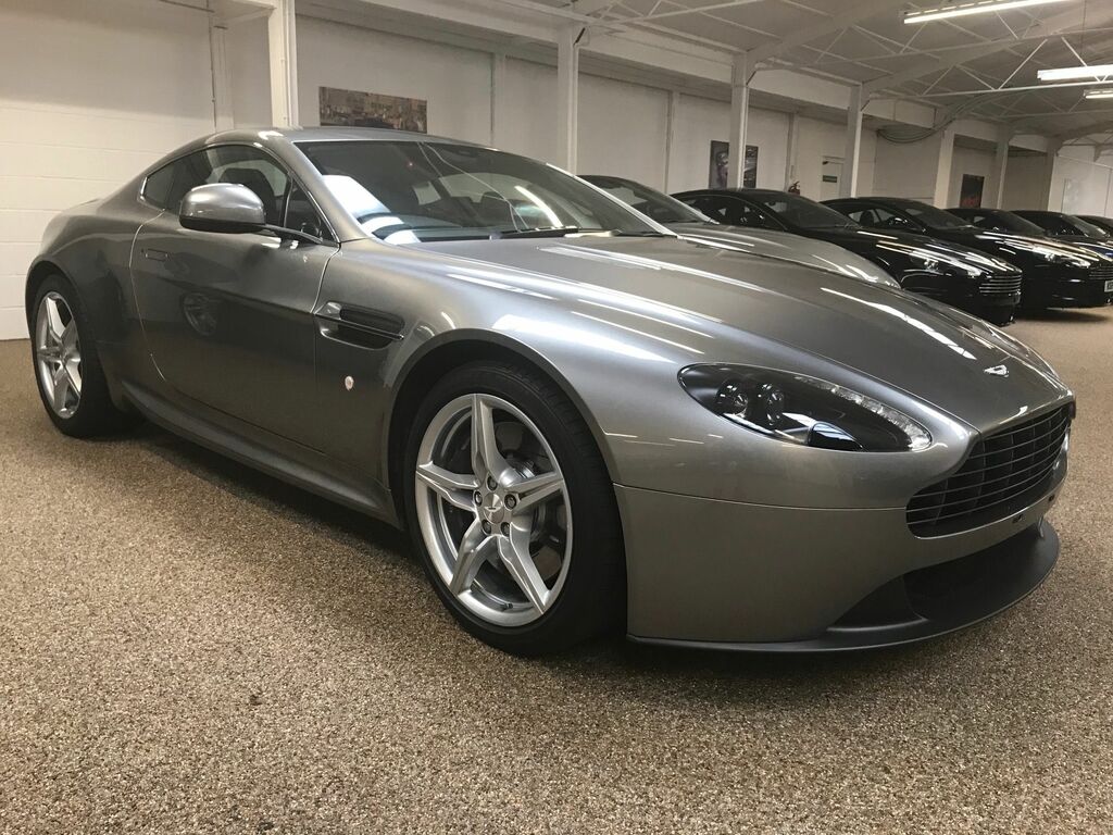 Aston Martin Vantage V8 Black #2