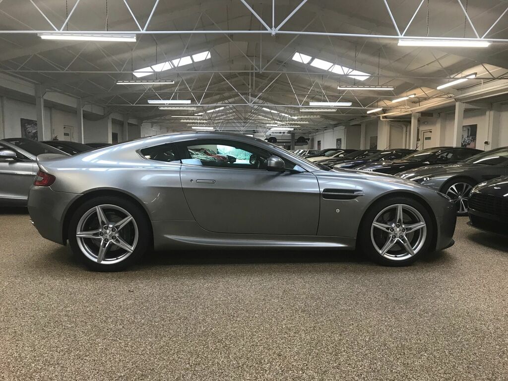 Aston Martin Vantage V8 Black #7