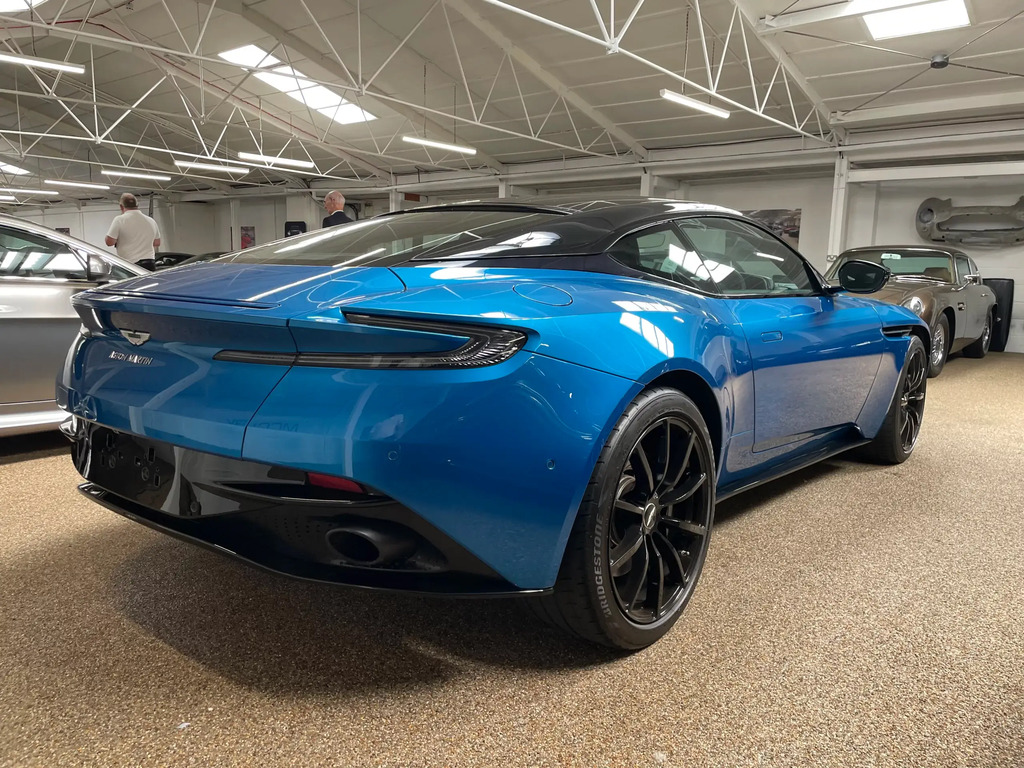 Aston Martin DB11 Amr  #3
