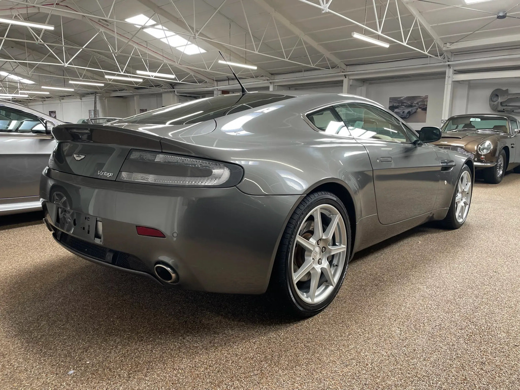 Aston Martin Vantage 4.3 V8 Coupe  #3
