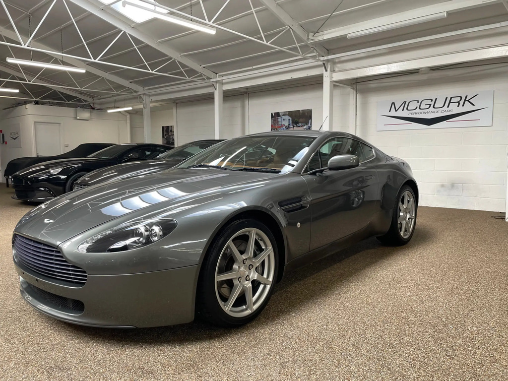 Aston Martin Vantage 4.3 V8 Coupe