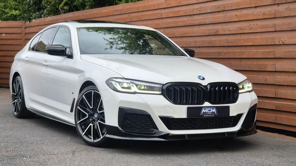 BMW 5 Series 530D Xdrive Mht M Sport White