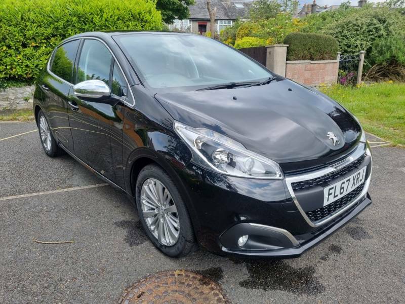 Peugeot 208 1.2 Puretech 82 Allure - 2017 67 FL67XRJ Black #5