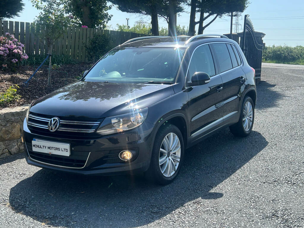 Volkswagen Tiguan 2.0 Tdi Bluemotion Tech Match Edition 150 CN16EOZ Black #4