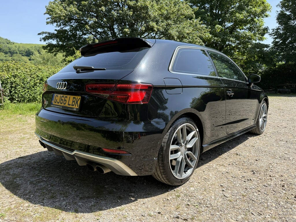 Audi S3 Hatchback 2.0 Tfsi 201666 GJ66LBK Black #2