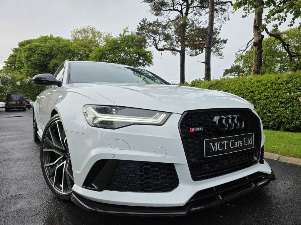 Audi RS6 4.0T Fsi Quattro Rs 6 Performance Tip Ful 