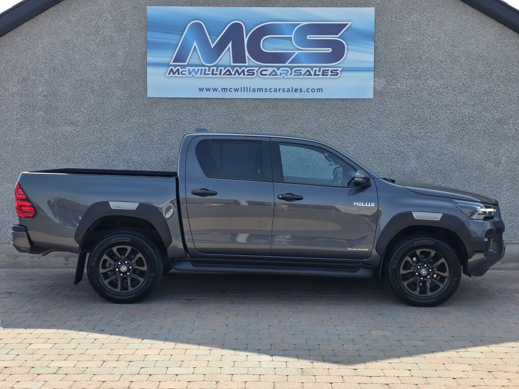 Toyota HILUX Hi-luxury Invincible X D-4d 4Wd Double Cab SH71VWE #2
