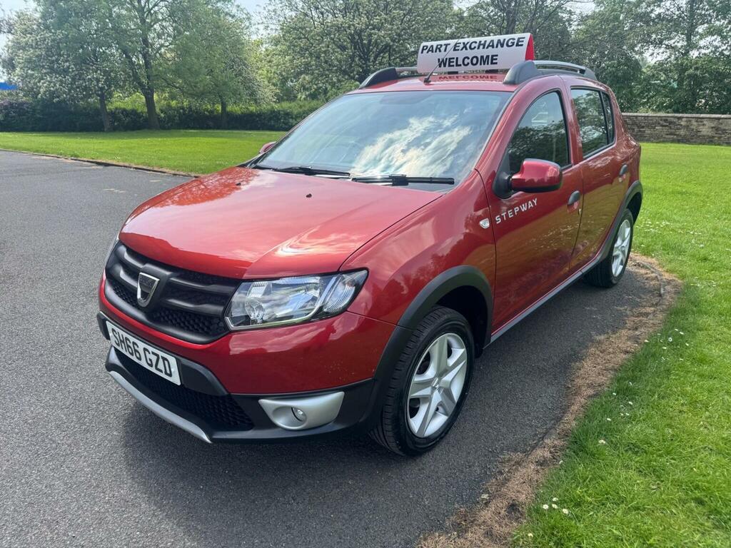 Dacia Sandero Stepway Hatchback 0.9 Tce Ambiance Euro 6 Ss 2016 SH66GZD Red #3