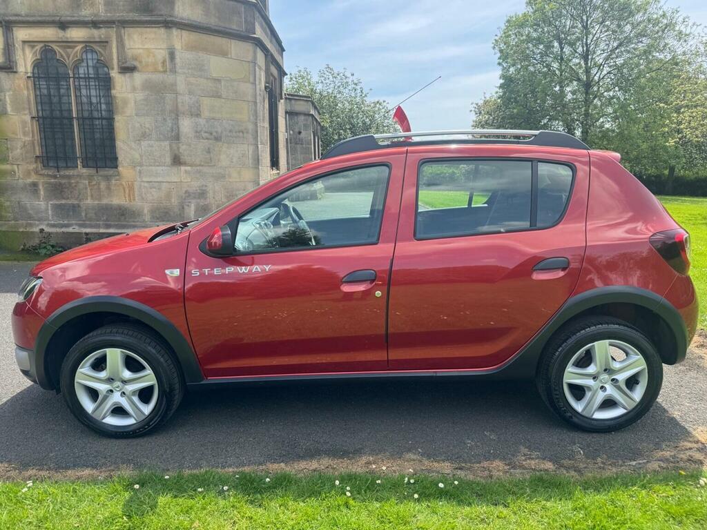 Dacia Sandero Stepway Hatchback 0.9 Tce Ambiance Euro 6 Ss 2016 SH66GZD Red #4