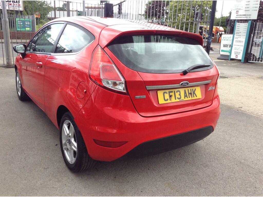 Ford Fiesta 1.5 Tdci Zetec Euro 5 CF13AHK Red #4