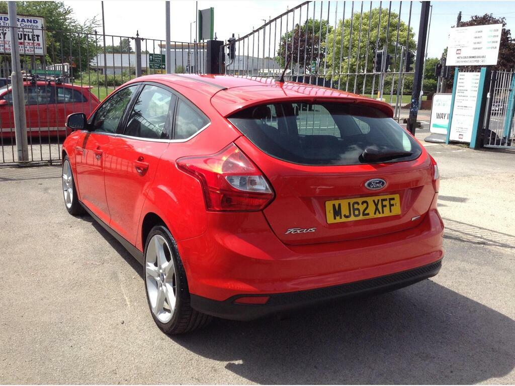Ford Focus 1.6 Tdci Titanium Euro 5 S S MJ62XFF Red #4
