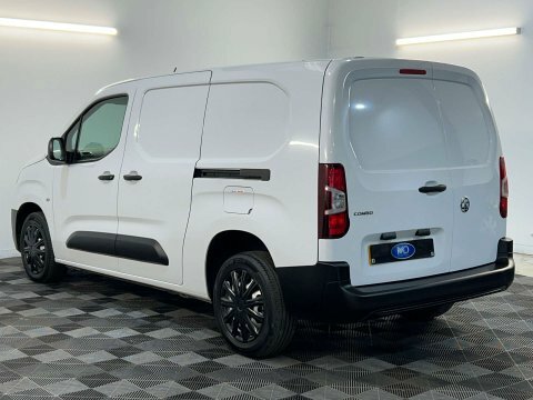 Vauxhall Combo 1.5 Combo 2300 DV24SZC White #5