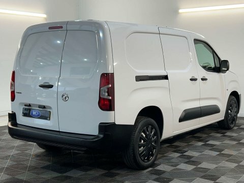 Vauxhall Combo 1.5 Combo 2300 DV24SZC White #3
