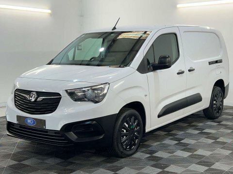 Vauxhall Combo 1.5 Combo 2300 DV24SZC White #6