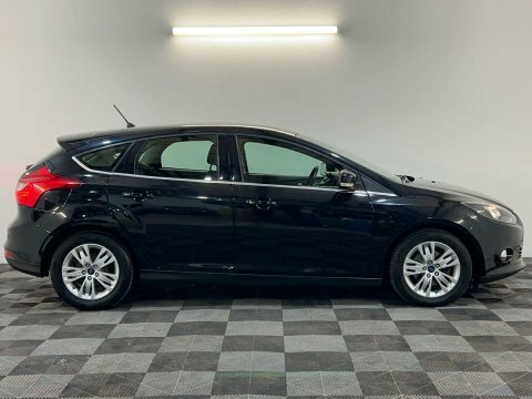 Ford Focus 1.6 Focus Titanium Black #2