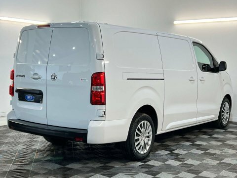 Vauxhall Vivaro 1.5 Vivaro F2900 DV23HPA White #3