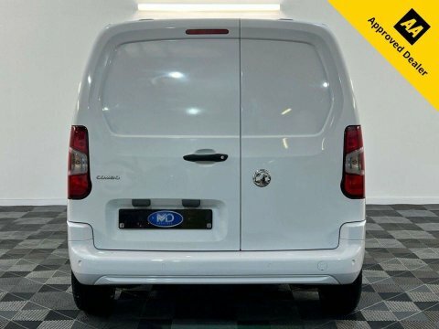 Vauxhall Combo 1.5 Turbo D DV72BMU White #4