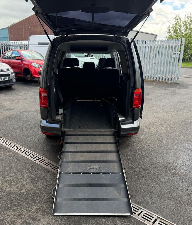 Volkswagen Caddy Maxi Life 2.0 Tdi Dsg Wheelchair Accessible Vehicle Wav Grey #7