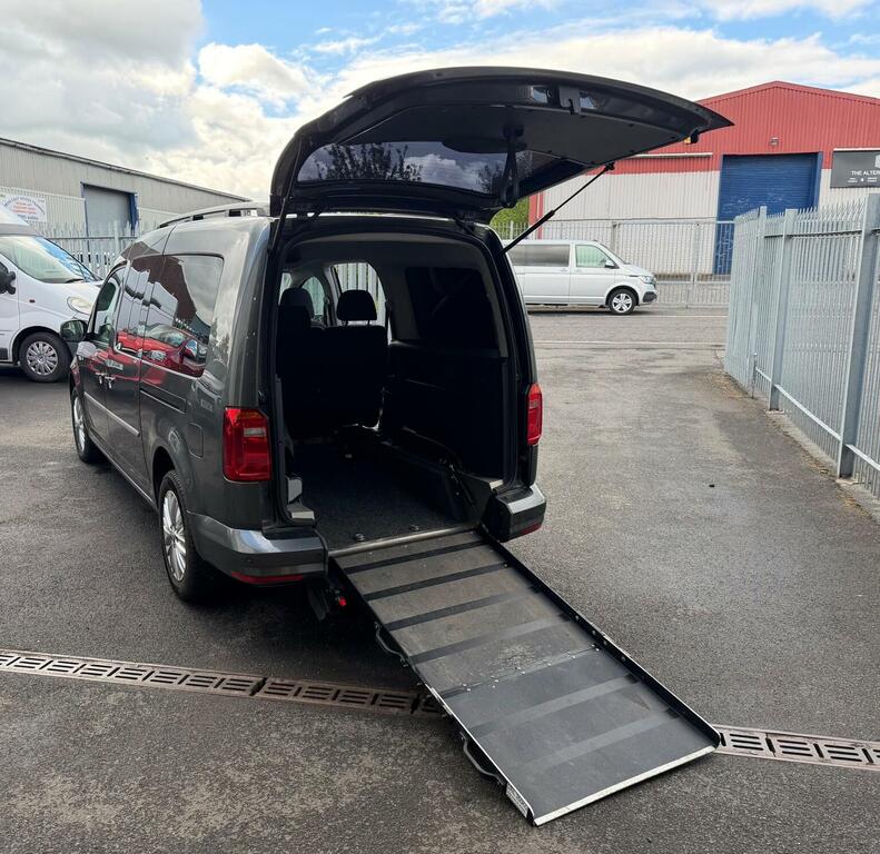 Volkswagen Caddy Maxi Life Mpv 2.0 Tdi Dsg Euro 6 Ss 202069 Grey #2