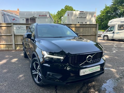 Volvo XC40 2.0 T4 R-design Black