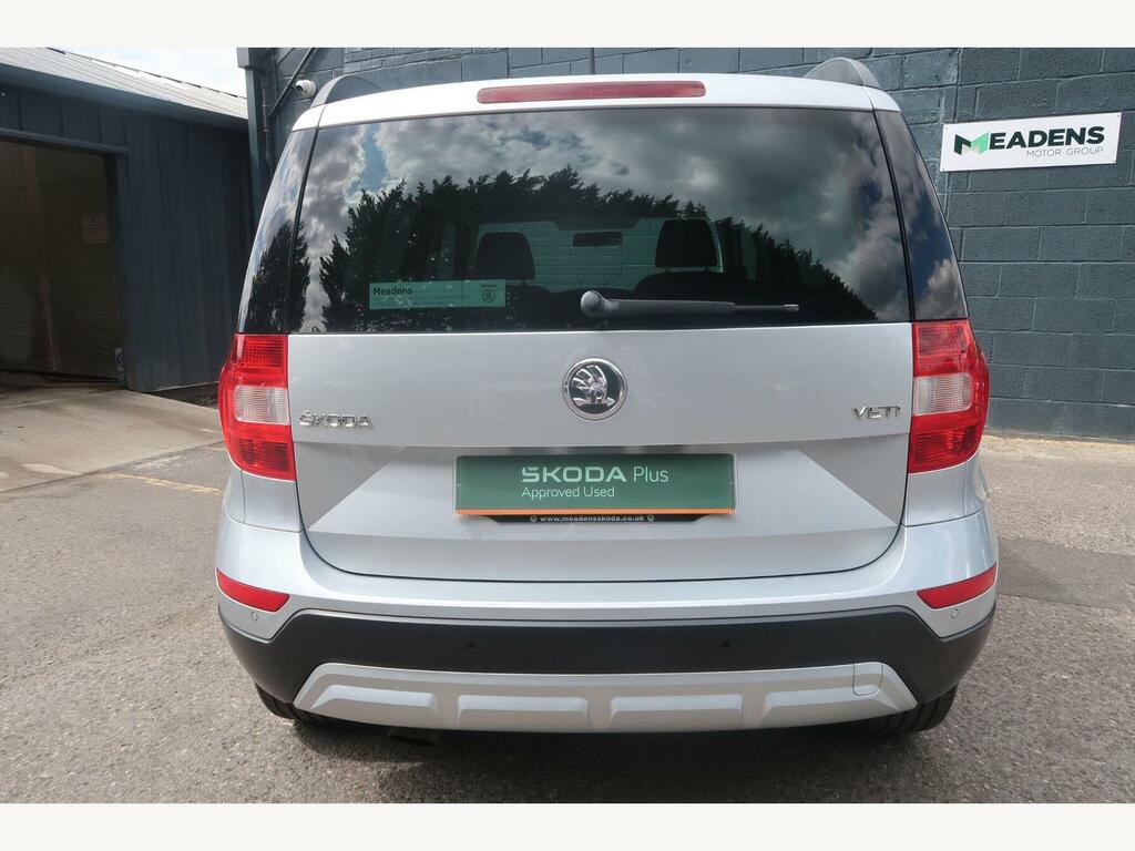 Skoda Yeti 1.2 Tsi Se Outdoor Dsg Euro 5 Silver #4