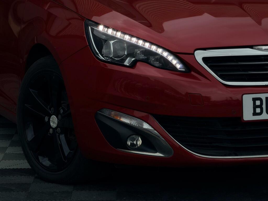 Peugeot 308 1.2 Puretech Allure Euro 6 Ss BU65RXW Red #3