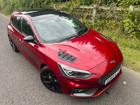 Ford Focus 2019 69 St Red