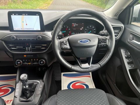 Ford Focus 2019 68 Titanium YV68MOU Silver #2
