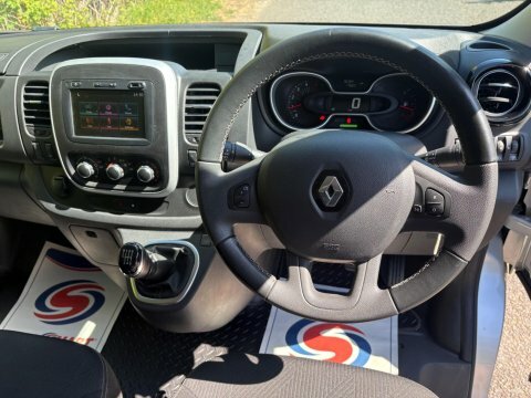 Renault Trafic 2021 70 Sl28 MM70YNX Silver #2