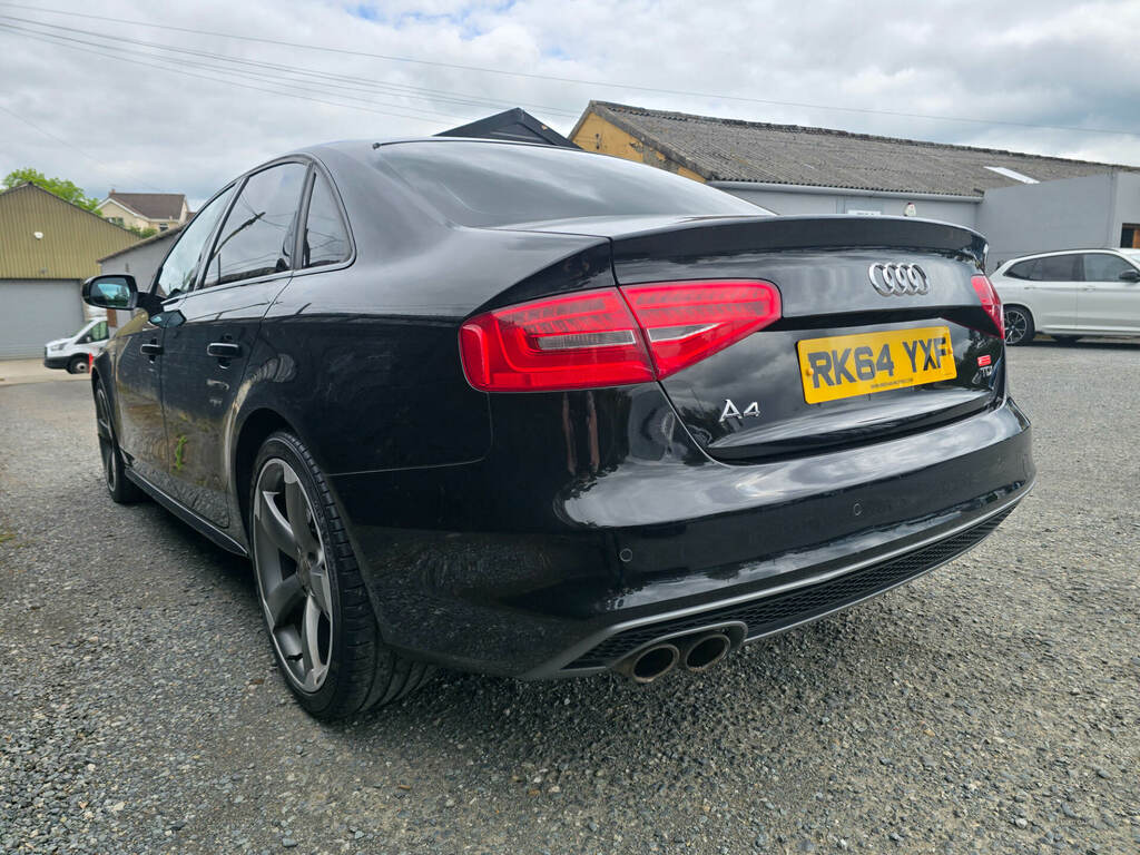 Audi A4 2.0 Tdi 177 Black Edition Black #2