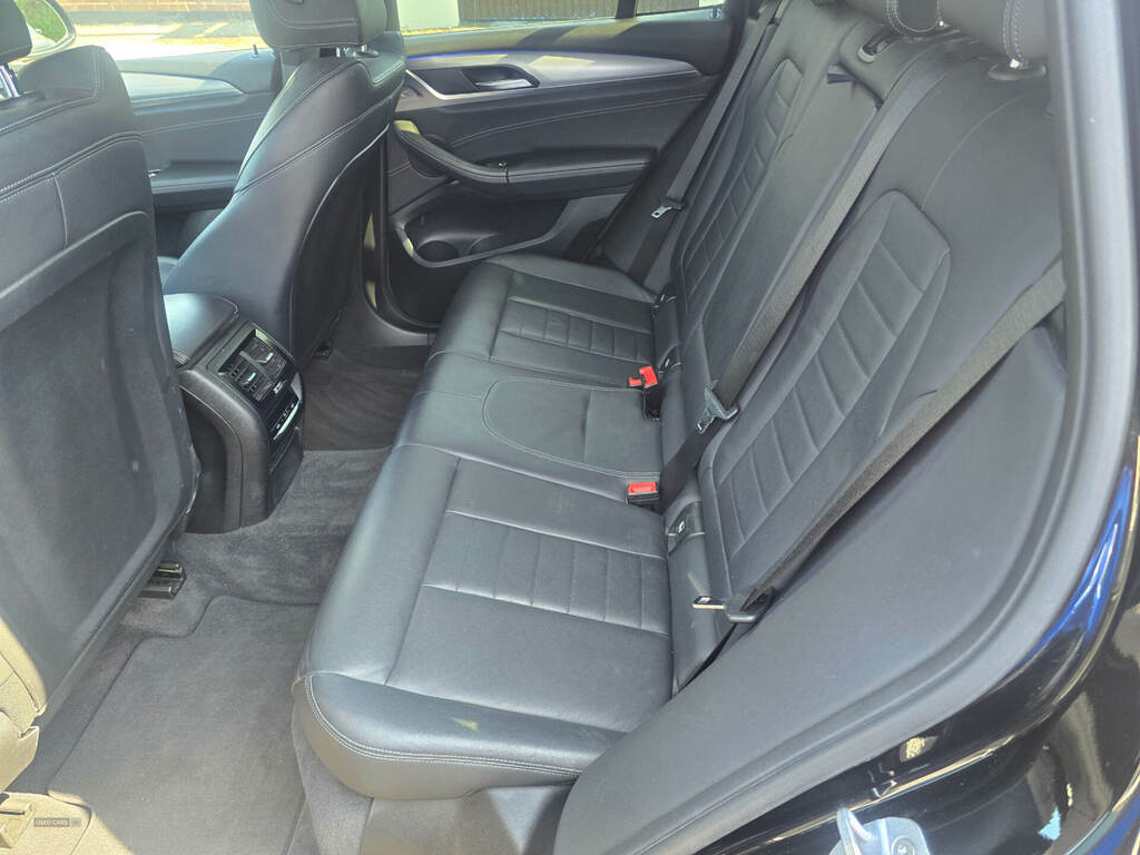 BMW X3 Xdrive20d M Sport Step EG19KUH Black #4