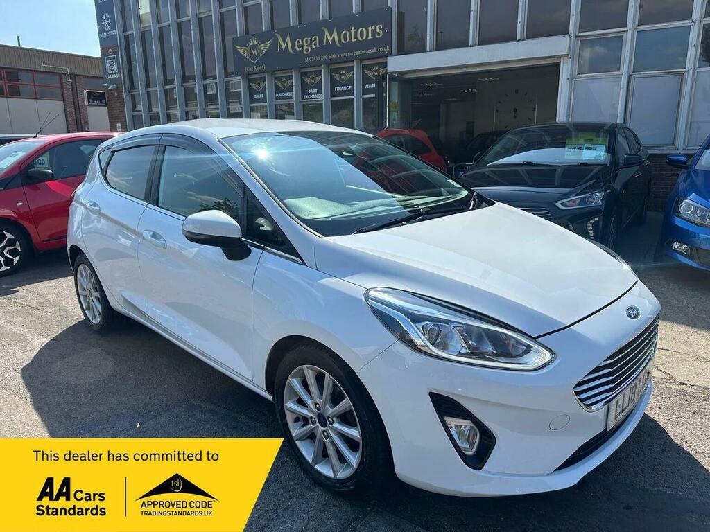 Ford Fiesta Hatchback 1.0T Ecoboost Titanium Euro 6 Ss White