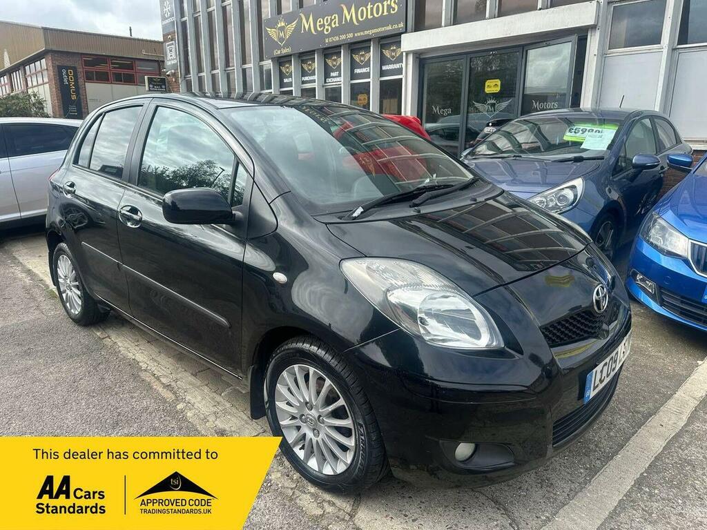 Toyota Yaris Hatchback 1.33 Dual Vvt-i Sr Euro 4 Ss 200 Black