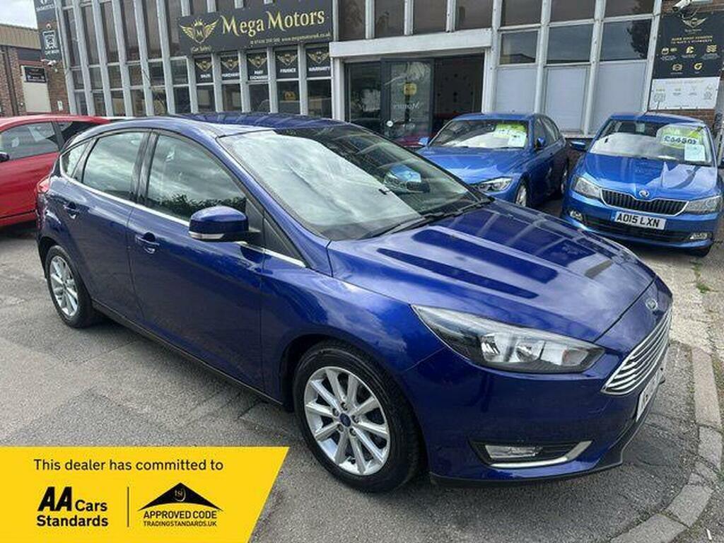 Ford Focus Hatchback 1.0T Ecoboost Titanium Euro 6 Ss Blue
