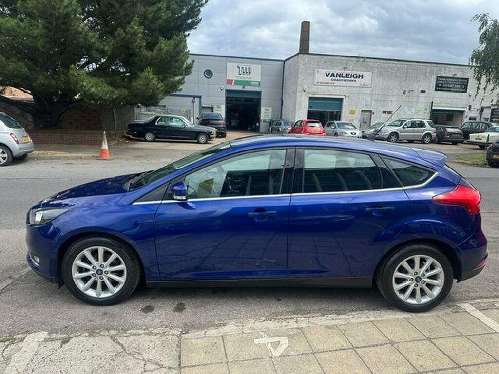 Ford Focus Hatchback 1.0T Ecoboost Titanium Euro 6 Ss KU16MYL Blue #5