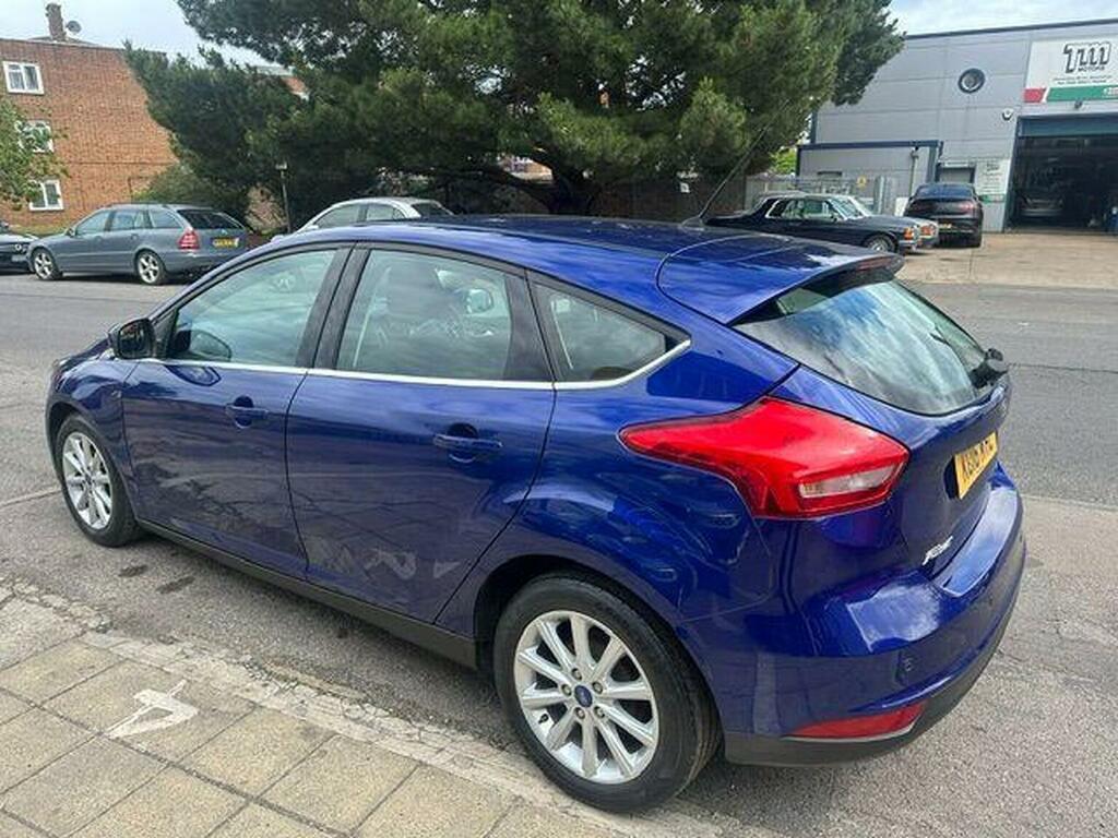 Ford Focus Hatchback 1.0T Ecoboost Titanium Euro 6 Ss KU16MYL Blue #6