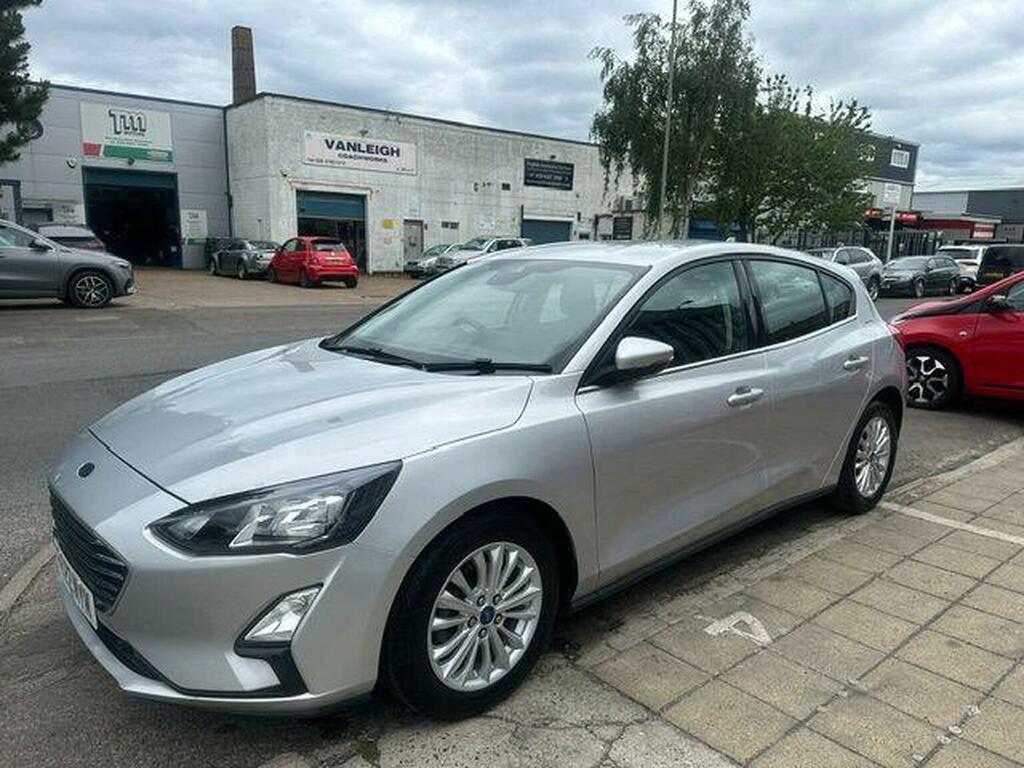 Ford Focus Hatchback 1.0T Ecoboost Titanium Edition Euro 6 S FE22NYM Silver #4