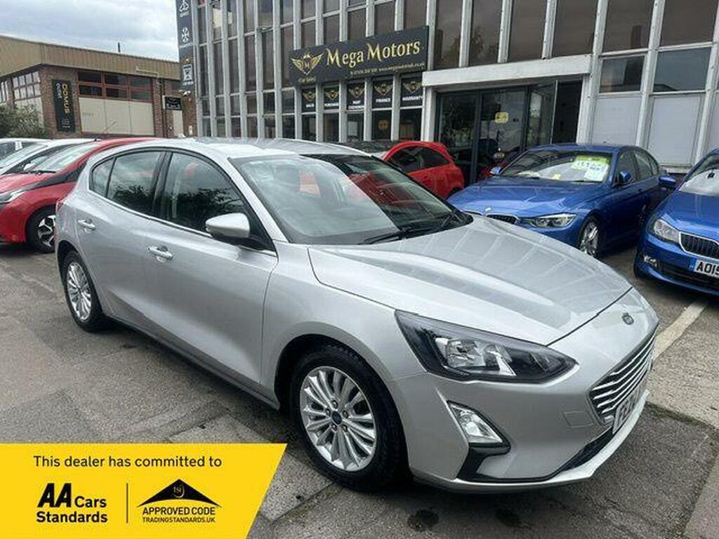 Ford Focus Hatchback 1.0T Ecoboost Titanium Edition Euro 6 S Silver
