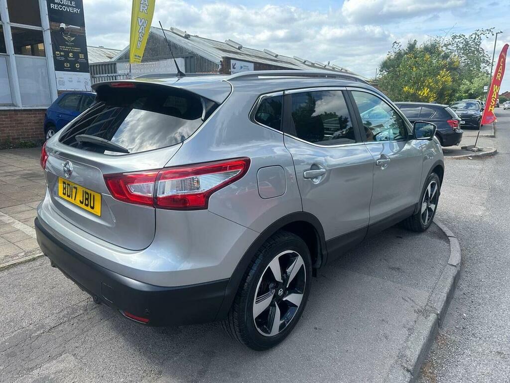 Nissan Qashqai Suv 1.2 Dig-t N-vision 2Wd Euro 6 Ss 2017 BD17JBU Silver #4